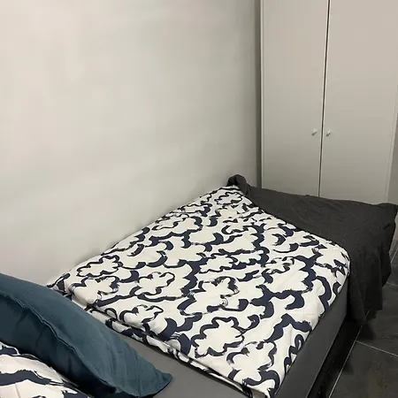 Comfortes 2 Betten-zimmer In Wiblingen