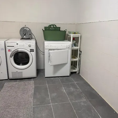 Comfortes 2 Betten-zimmer In Wiblingen Apartment *